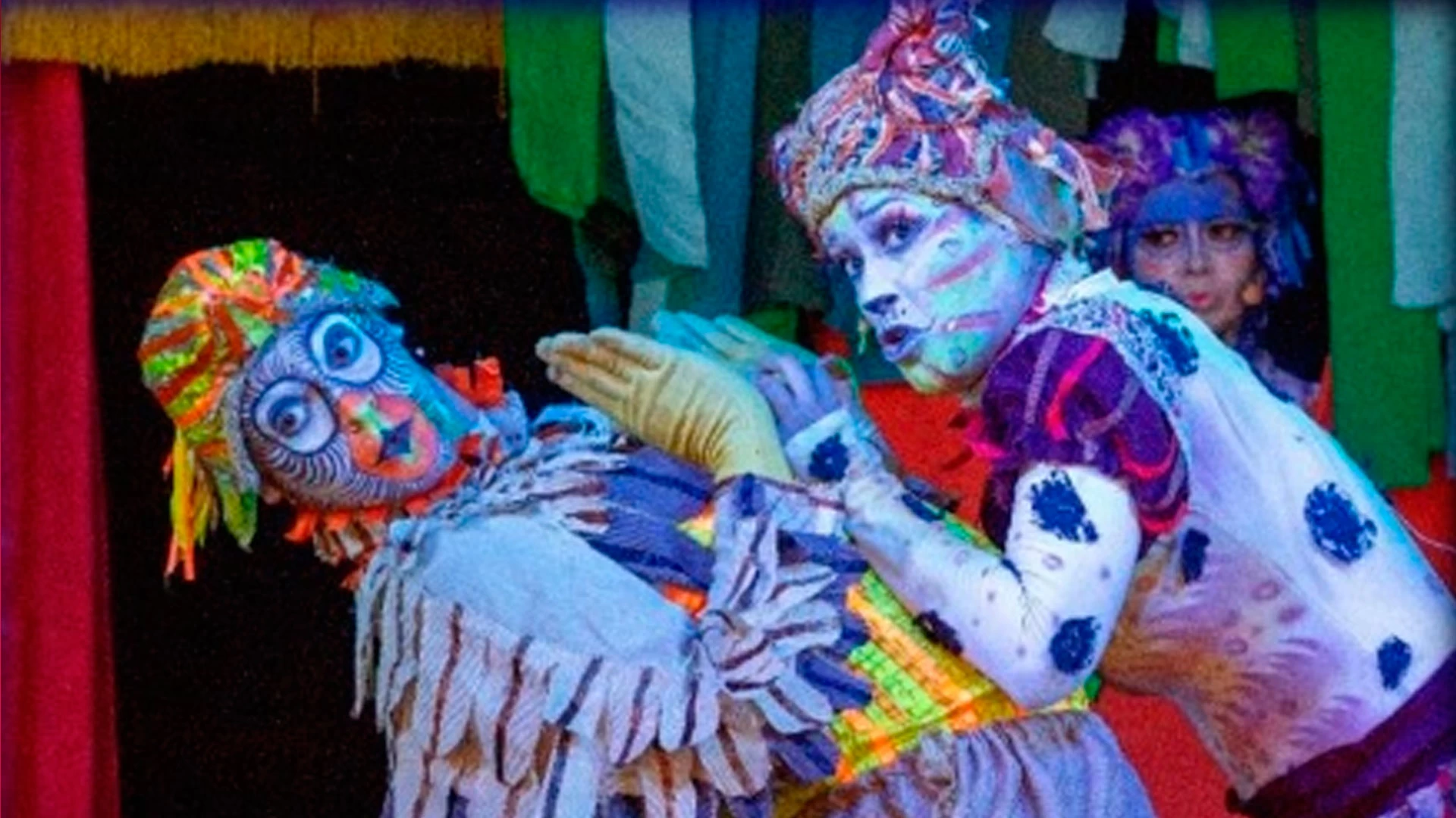 Emcena Brasil, Cia Abaréteatro (PRONAC)