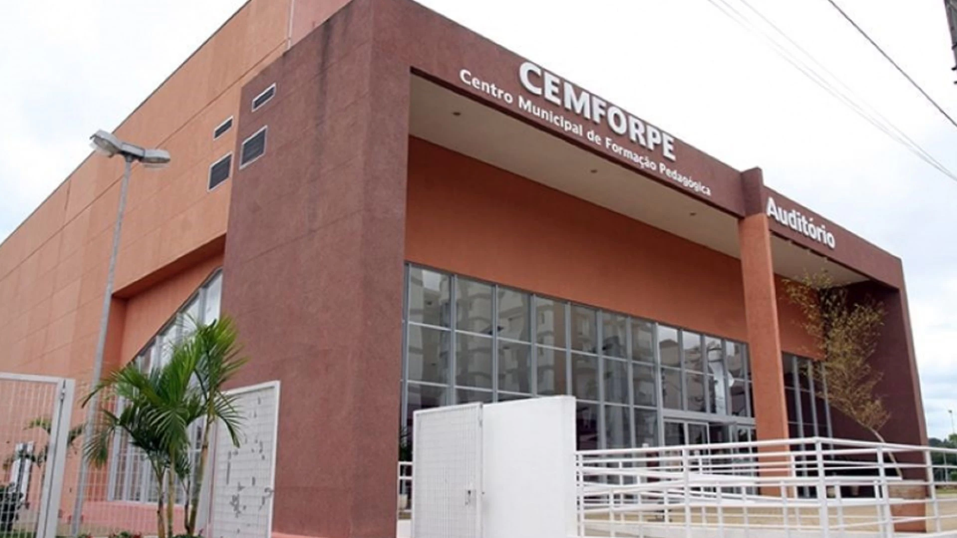 Aula de Yoga no Cemforpe